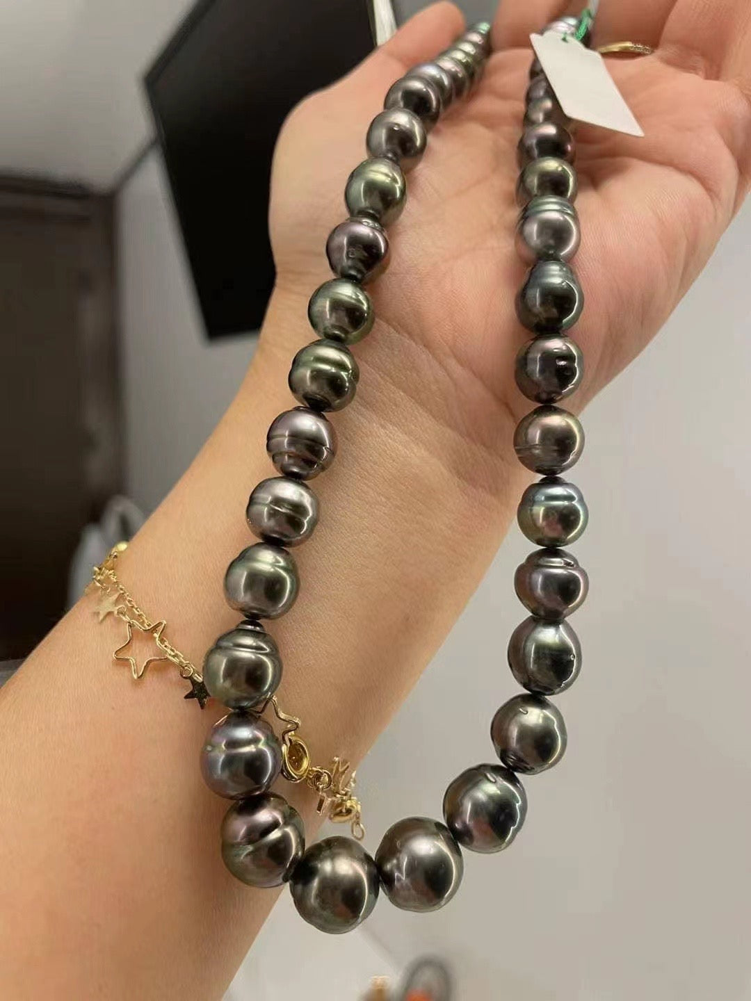 Tahitian pearl necklace 大溪地黑珍珠项链（日本精选）