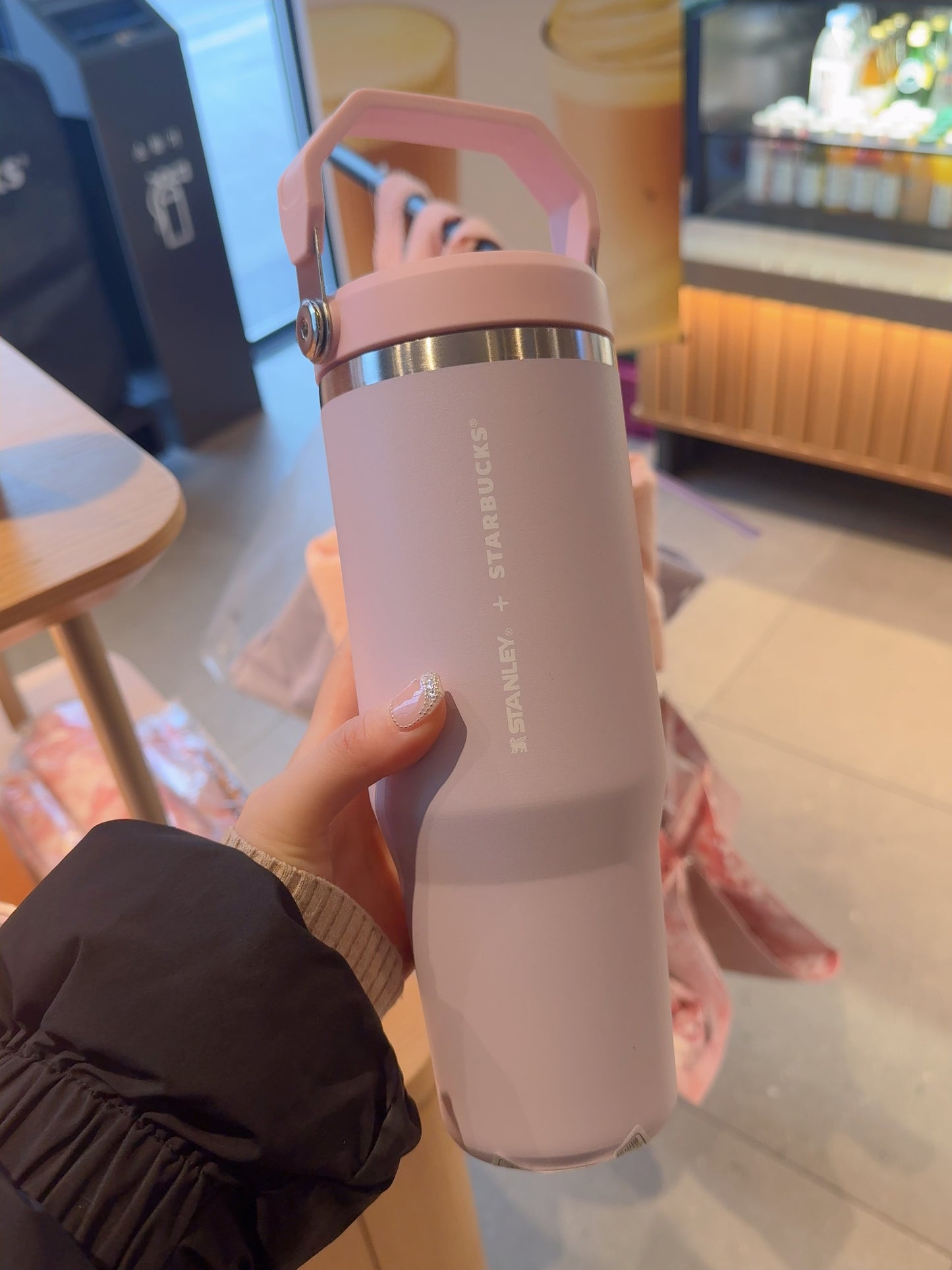 韩国星巴克樱花季限定